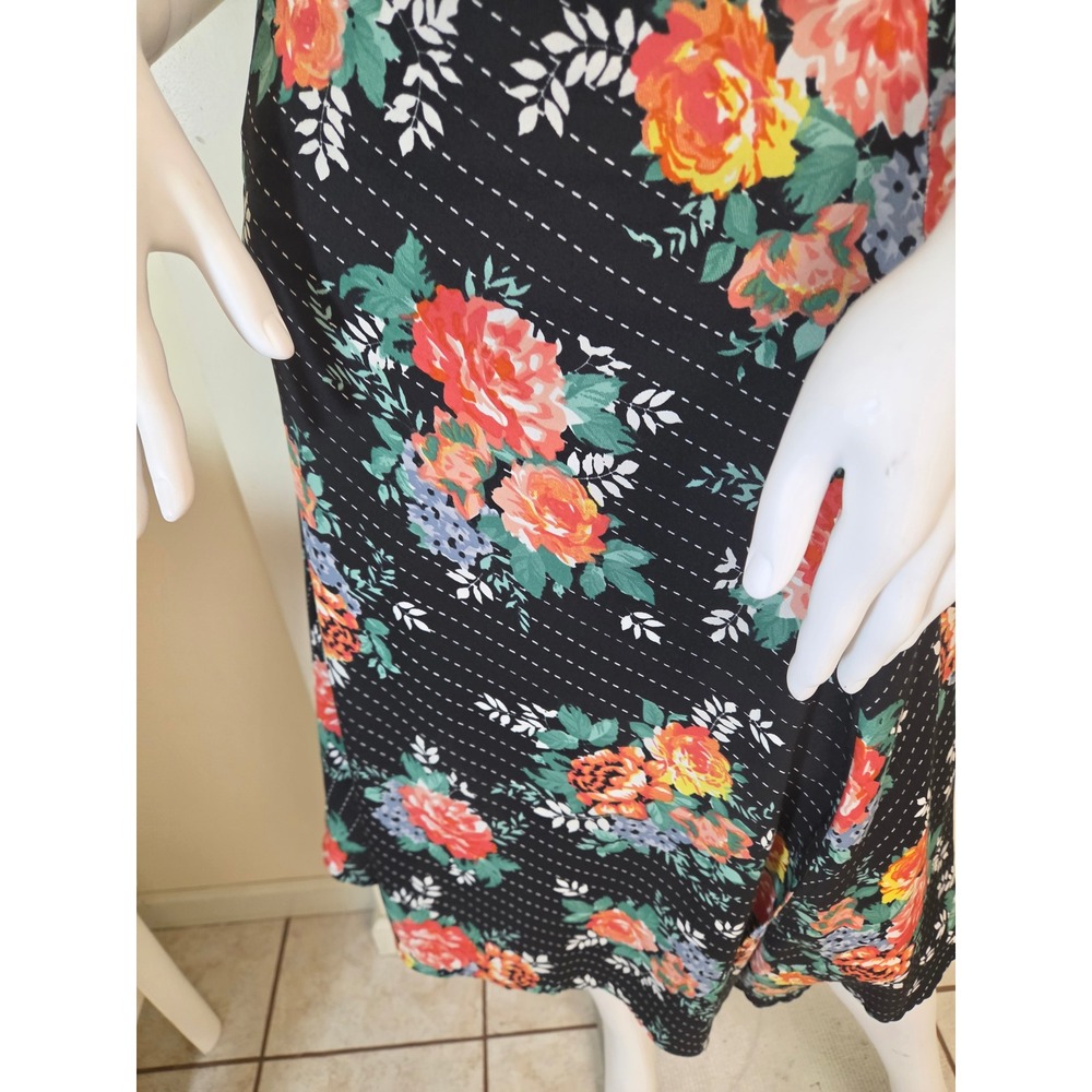 Walter‎ Baker Black Floral Handkerchief Hem Midi Skirt Size 2 Rose Pinstripe - Picture 7 of 8